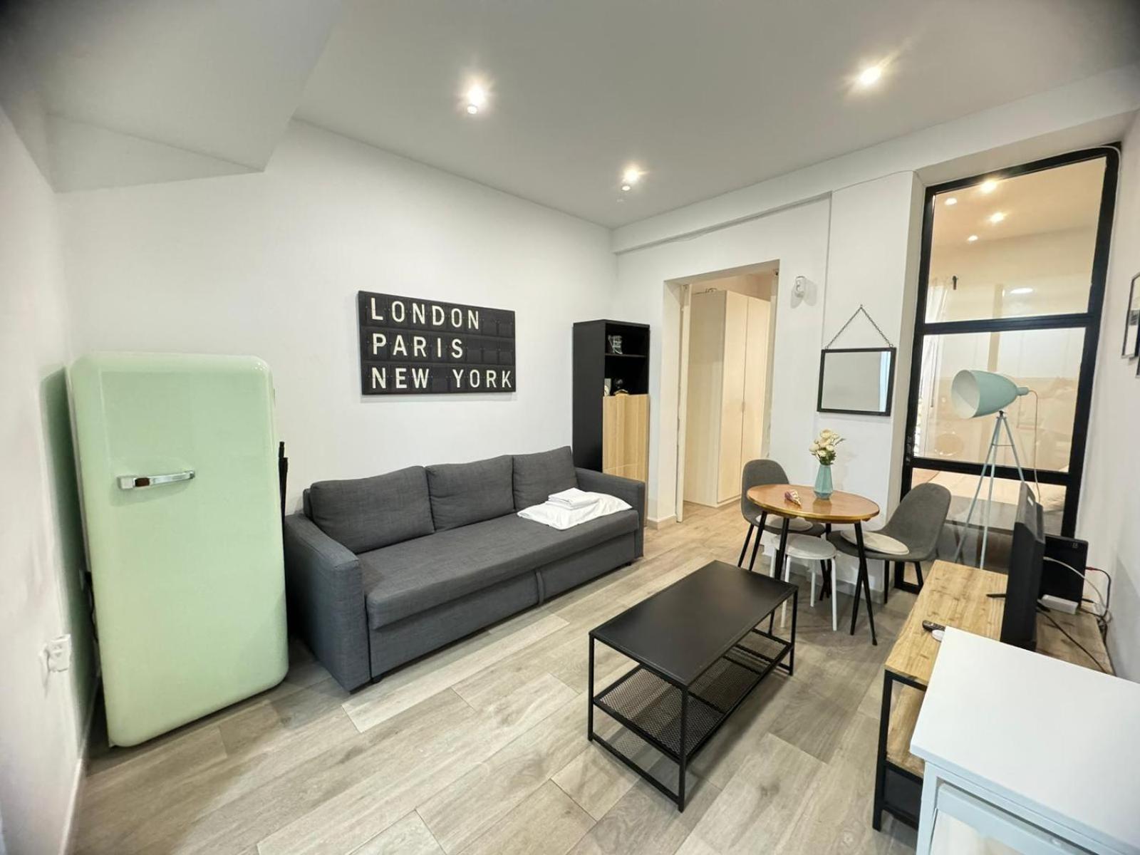 Apartament Dianthus House Madryt Zewnętrze zdjęcie
